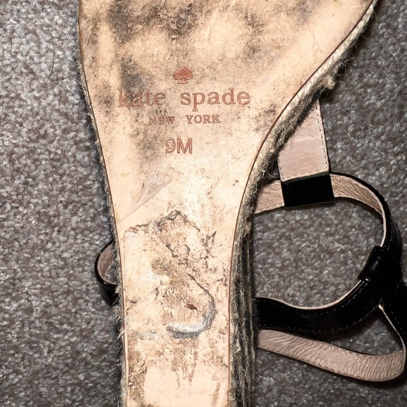 Kate Spade Patent Leather T strap sandals - Picture 10 of 14